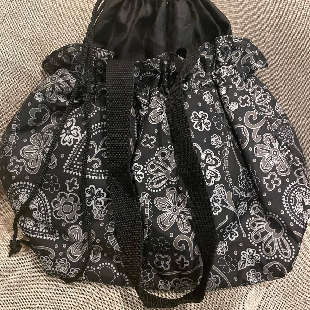 Adorable new drawstring lunch bag